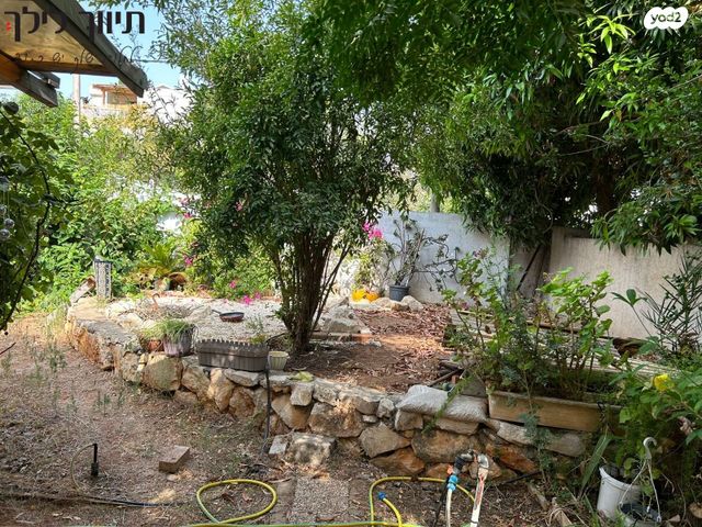 דו משפחתי, מורשה, רמת השרון