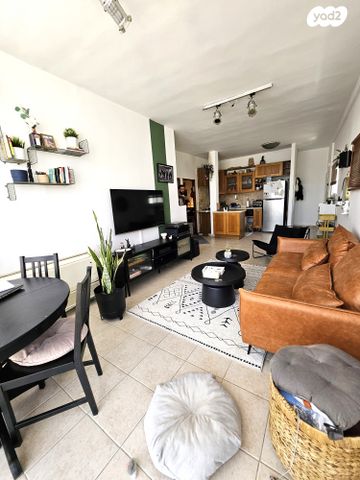 דירה, כצנלסון, הל"ה, גבעתיים