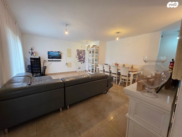 דירה, משה רבנו, רמת אבי עזרי / רמת בית שמש ג-1, בית שמש