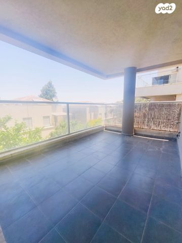 דירה, תל ימת כרכור, פרדס חנה כרכור