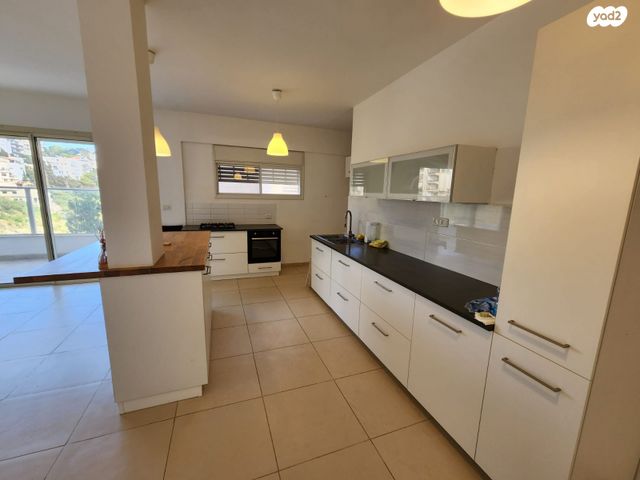 דירה, רות 5, כרמליה, חיפה