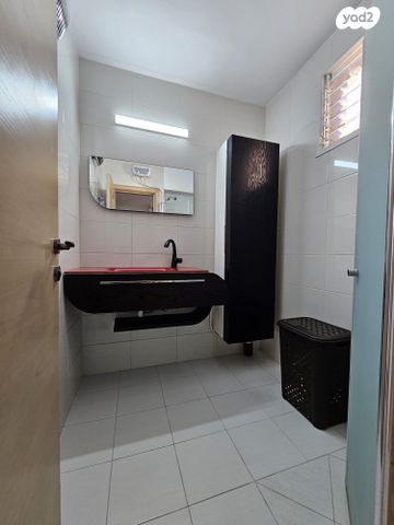 דירה, אצ"ל 64, תל גיבורים, חולון