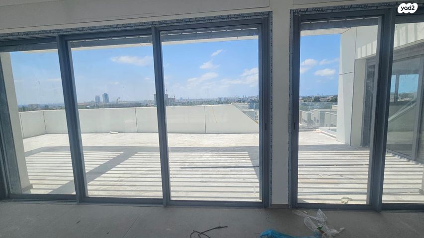 גג/ פנטהאוז, שמואל יבנאלי, תל גנים, גבעתיים