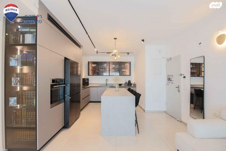 דירת גן, יקנעם עילית