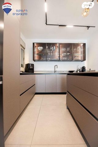 דירת גן, יקנעם עילית