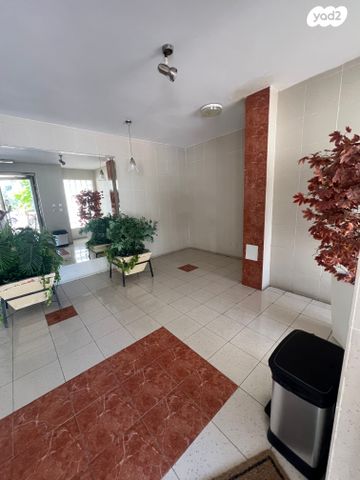 דירה, הסמדר, קרית כרמים, ראשון לציון