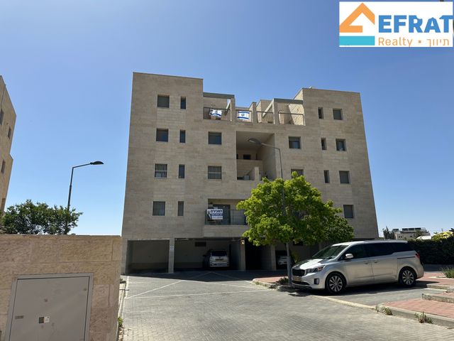 דירה, מתתיהו הכהן 24, גבעת הזית, אפרת