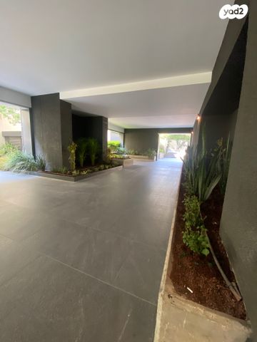 דירת גן, רוממה, נאות אפקה ב', תל אביב יפו