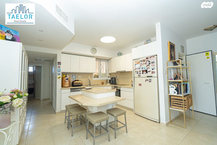 דירה, פרופסור שור, כוכב הצפון, נתניה