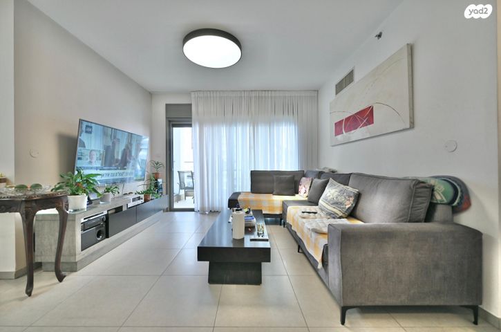 דירה, שולמית אלוני, נחלת יהודה, ראשון לציון