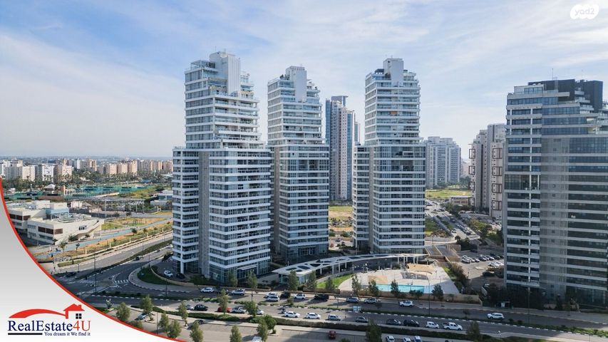 דירה, עוזי חיטמן, עיר ימים, נתניה