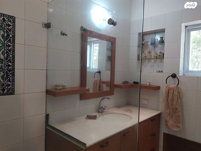 דירת גן, קרית היובל, ירושלים