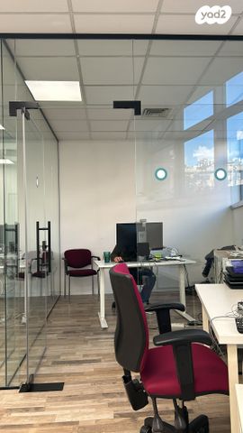משרדים, בורסה, רמת גן