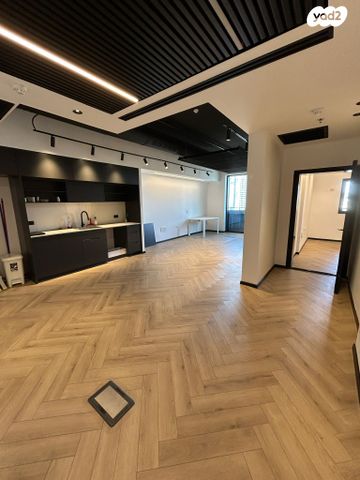 משרדים, דרך מנחם בגין, תל אביב יפו