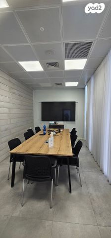 חנויות/ שטח מסחרי, עספיא, עספיא