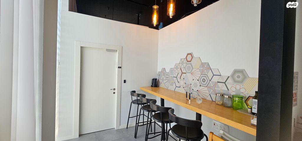 חנויות/ שטח מסחרי, עספיא, עספיא