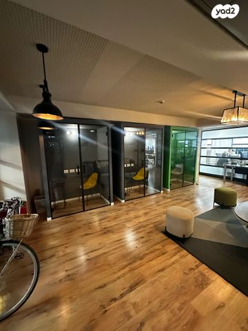 משרדים, האומנים, תל אביב יפו