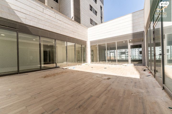 משרדים, משה לוי, נאות שמיר, רמלה