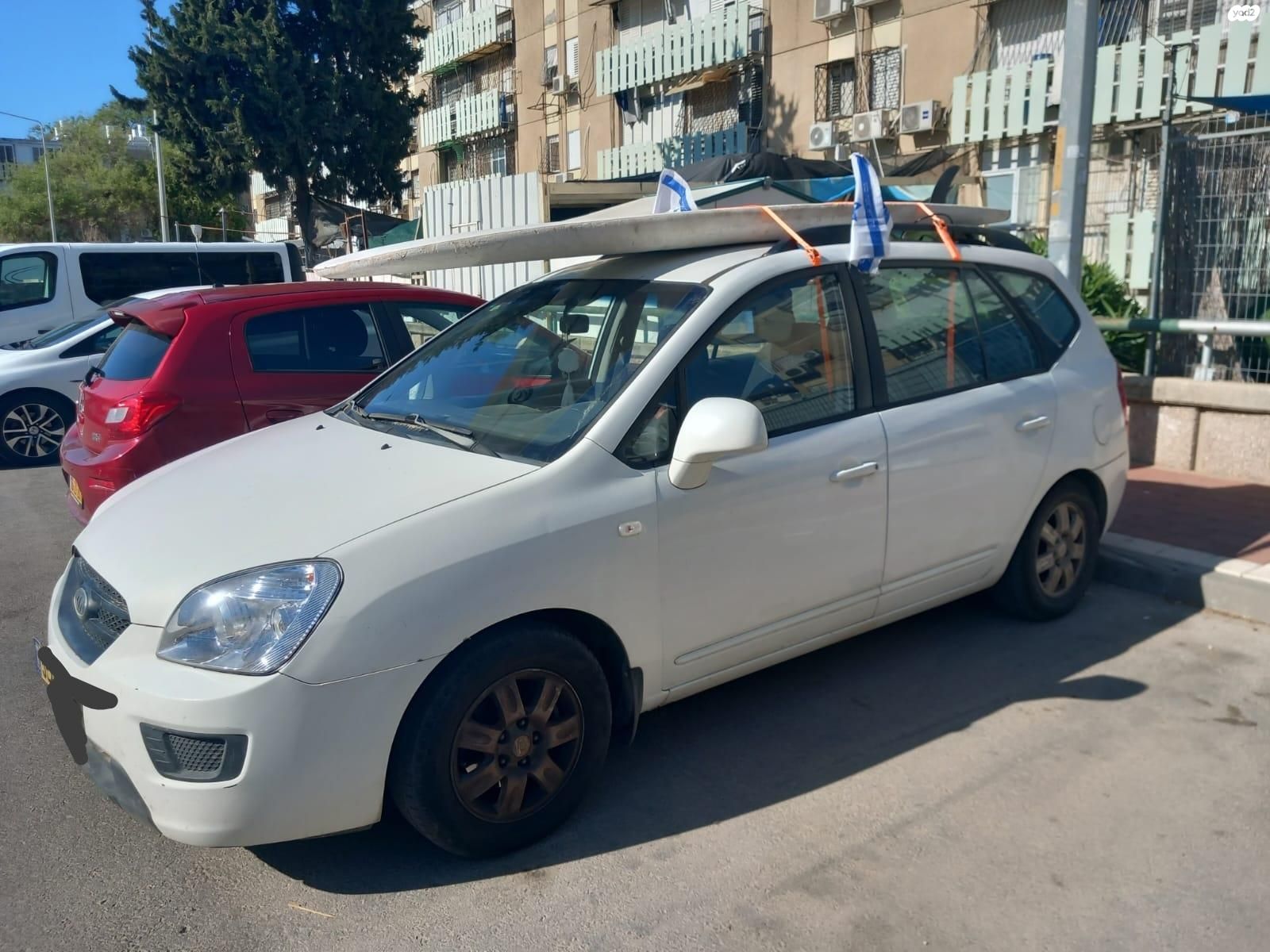 מודעת רכב קיה קארנס