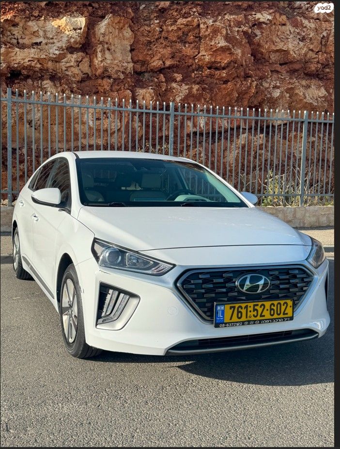 מודעת רכב יונדאי איוניק