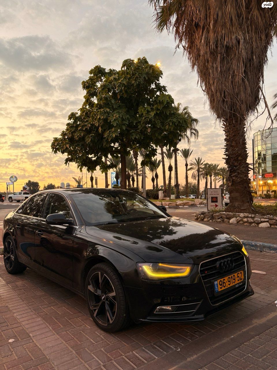 מודעת רכב אאודי A4