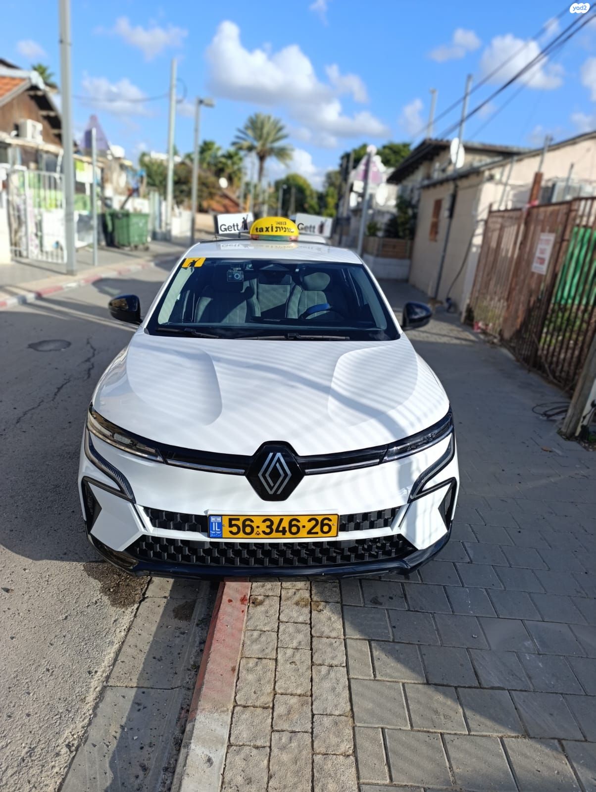 מודעת רכב רנו מגאן E-Tech