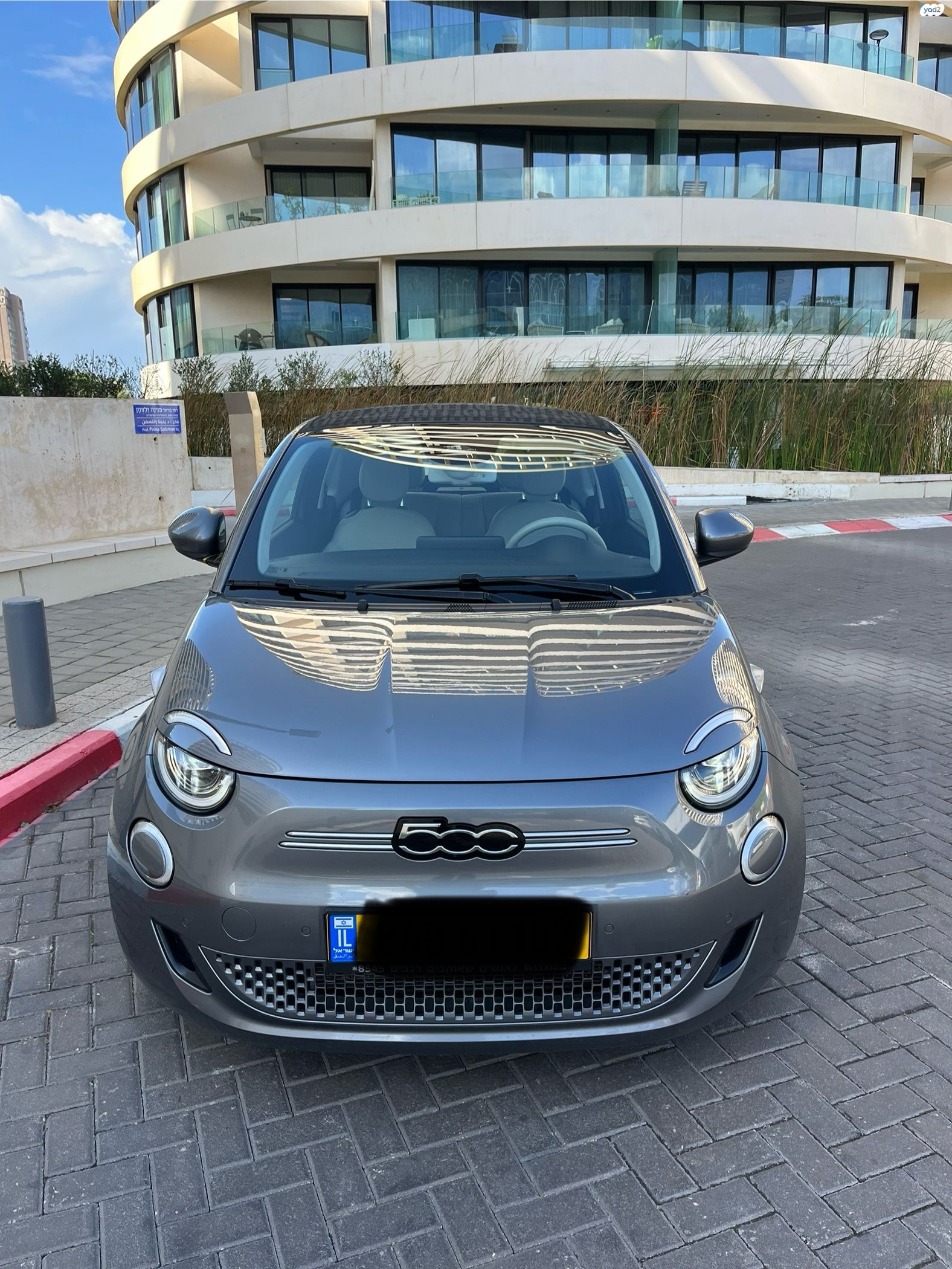 מודעת רכב פיאט 500E