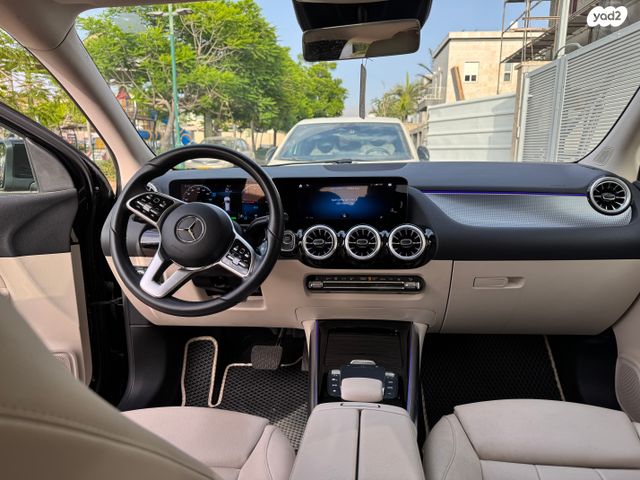 מרצדס-בנץ EQA