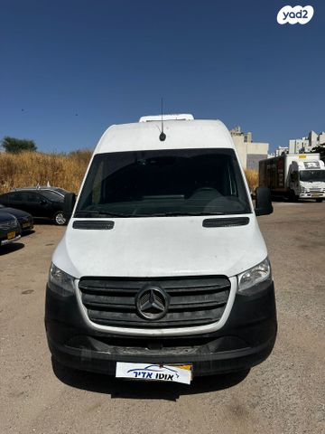 מודעת רכב מרצדס-בנץ ספרינטר 1