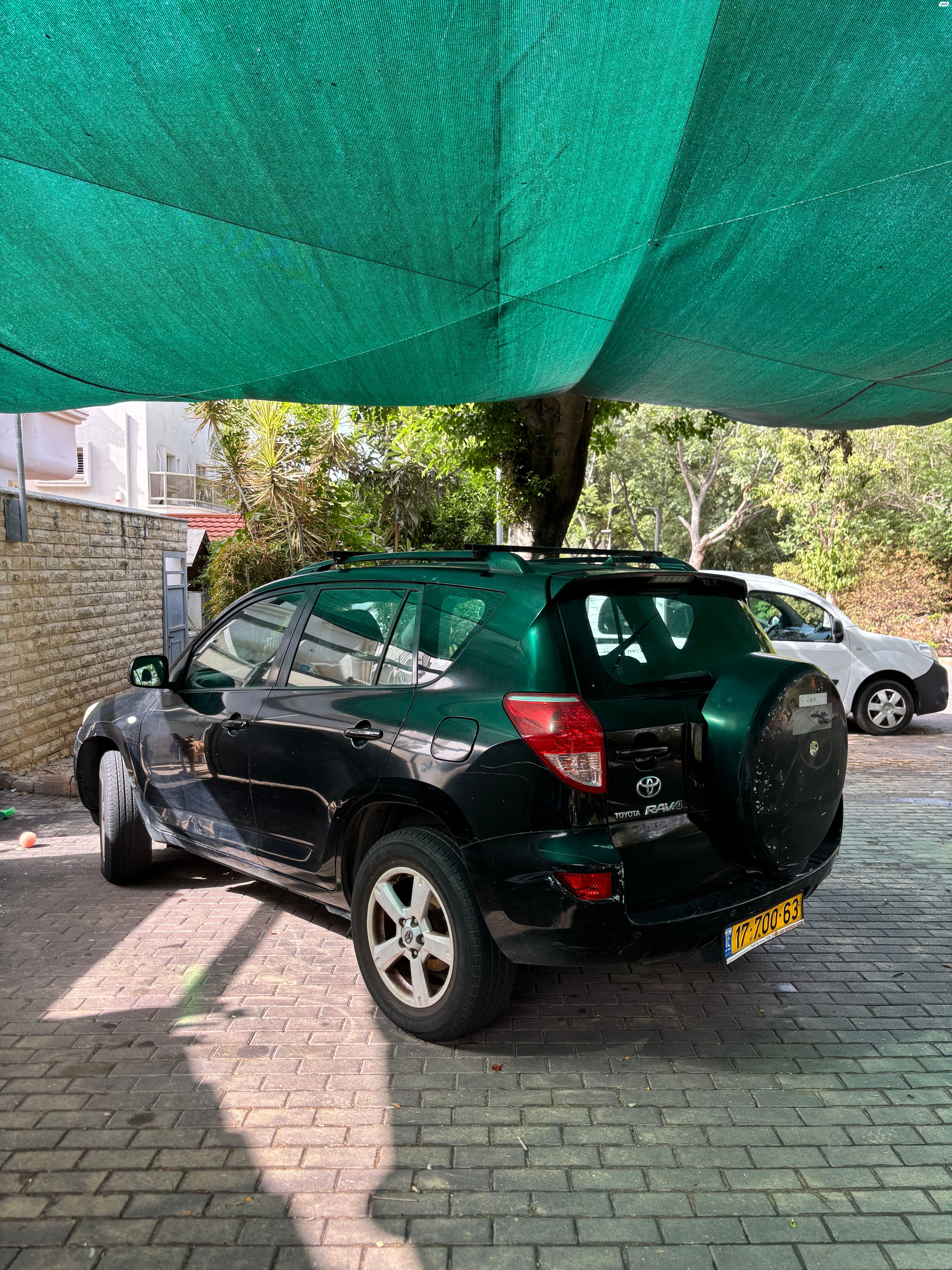 מודעת רכב טויוטה RAV4