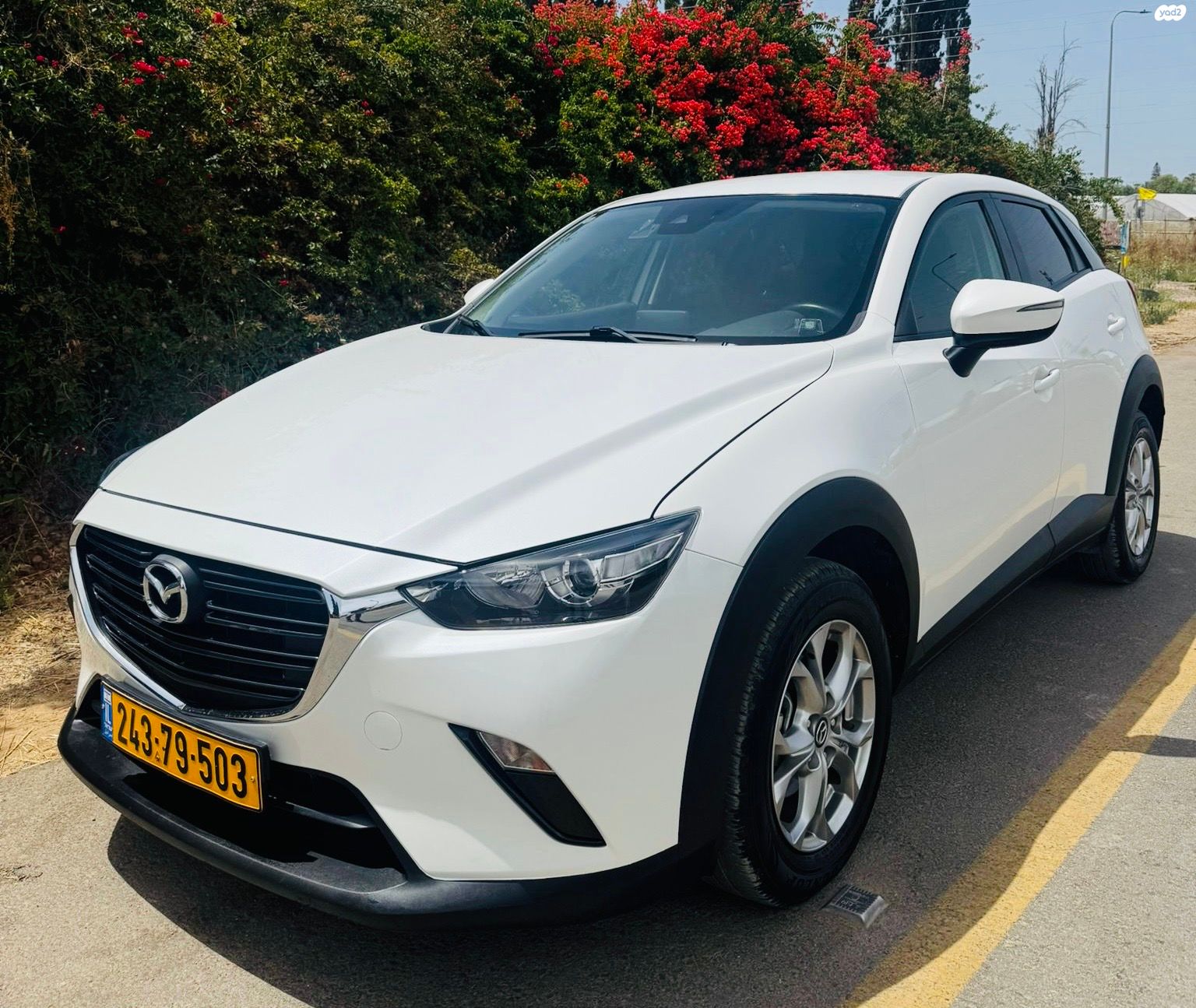 מודעת רכב מאזדה CX-3