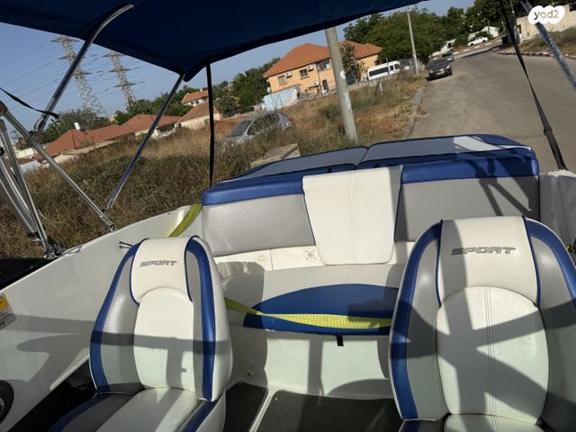 יאכטות - סירות מנוע