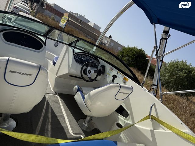 יאכטות - סירות מנוע