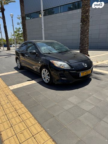 מודעת רכב מאזדה 3