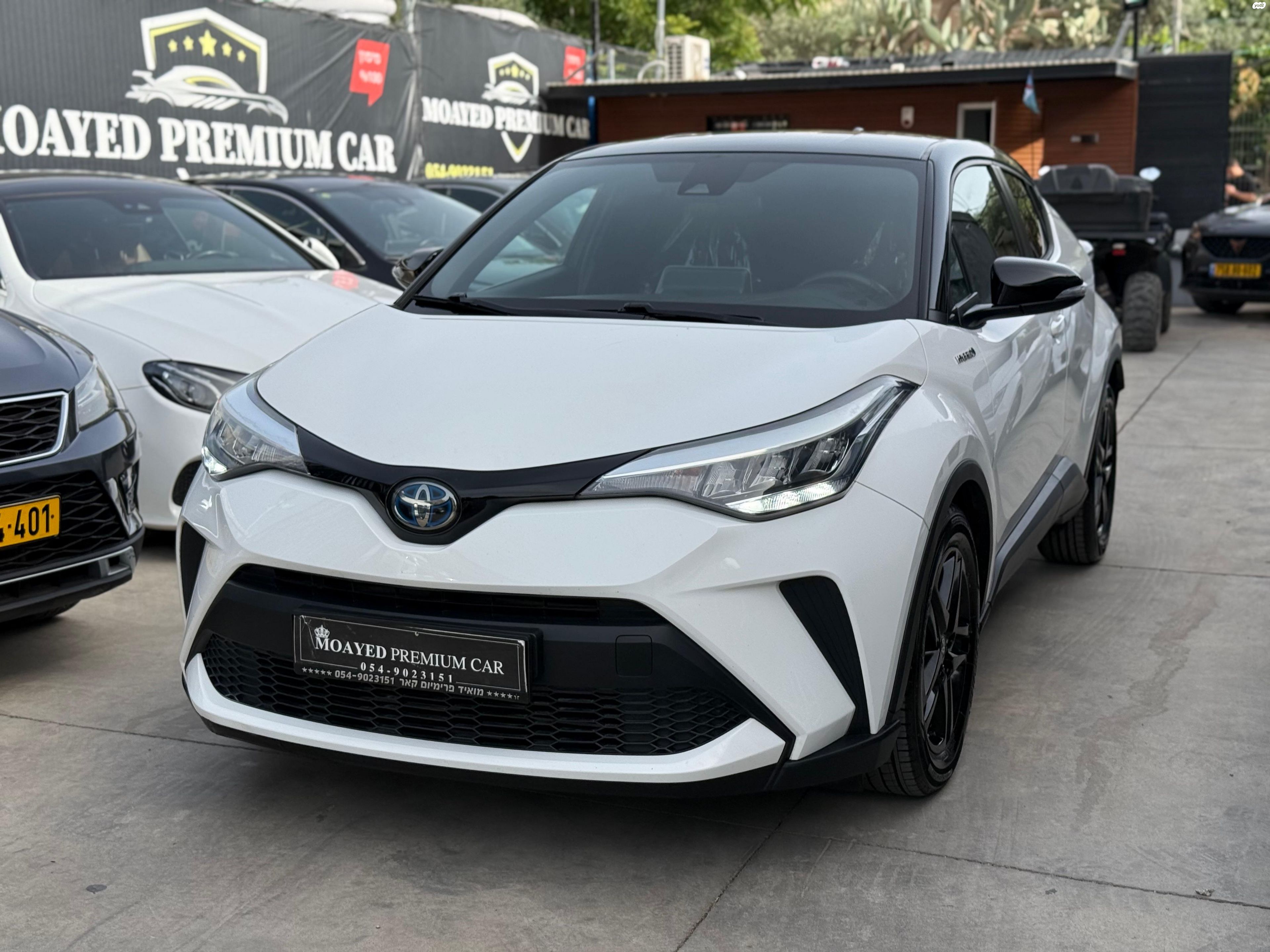 מודעת רכב טויוטה C-HR