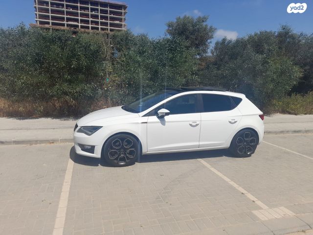 מודעת רכב סיאט לאון