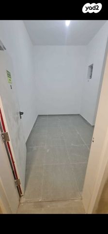 שיר השירים 28