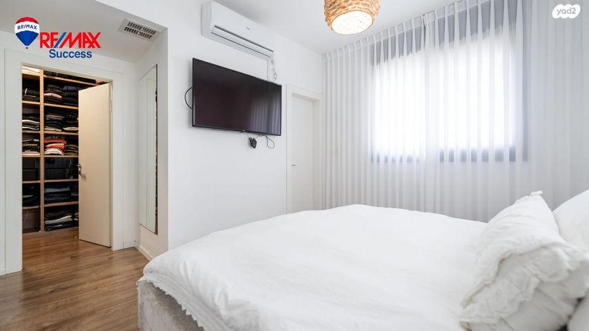 דירה, יעקב דורי, נאות שמיר, רמלה