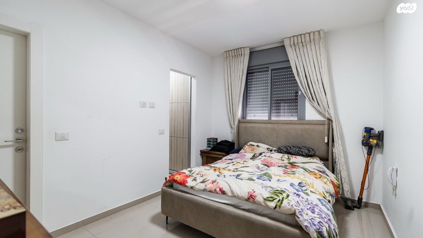 גג/ פנטהאוז, קורנית, סיגליות, באר שבע