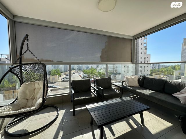 דירה, אליהו הנביא, פסגות אפק, ראש העין