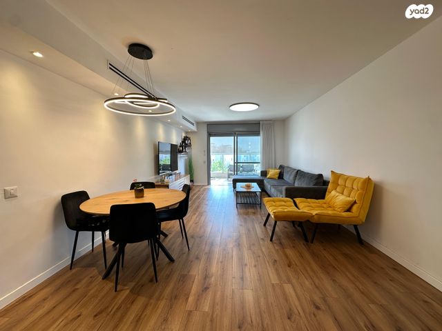 דירה, אליהו הנביא, פסגות אפק, ראש העין