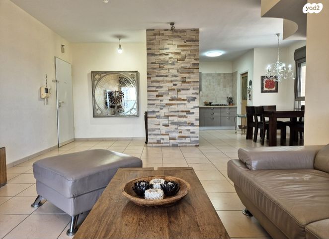 דירה, מעגל השלום, קרית חתני פרס נובל, ראשון לציון