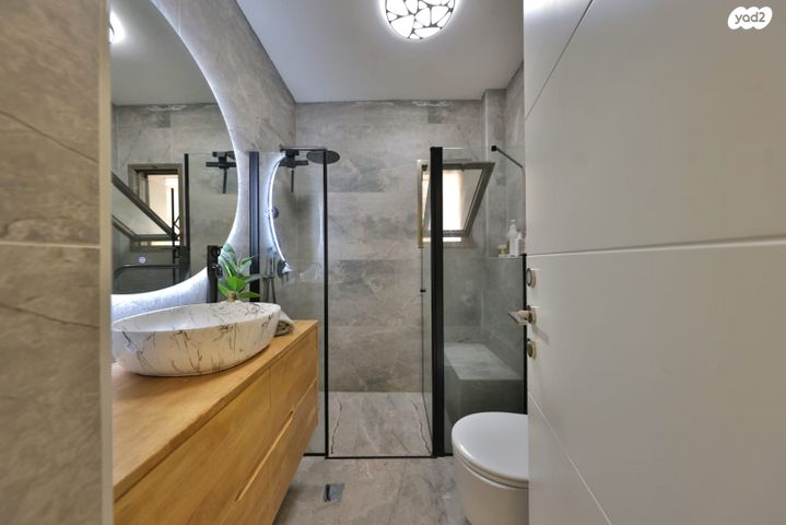 בית פרטי/ קוטג', מנחם בגין, נווה גנים, קרית מוצקין