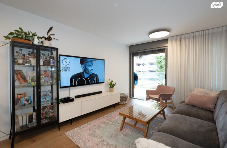 דירה, האילנות 25, הרצליה