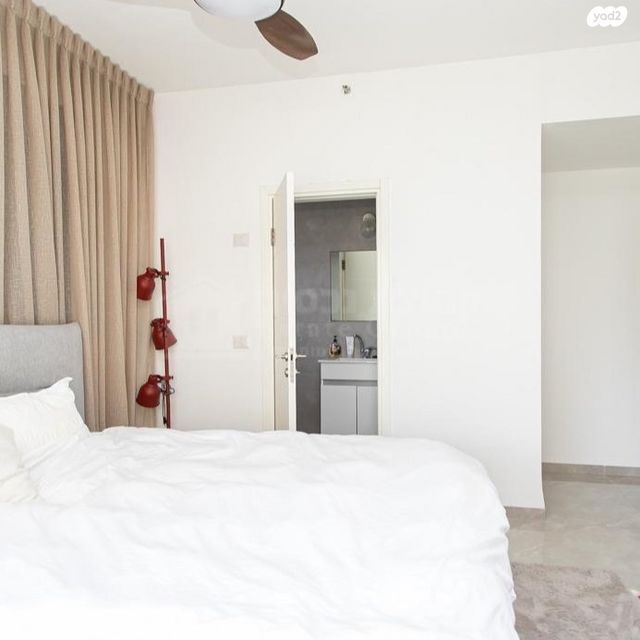 גג/ פנטהאוז, מעלות הבוצרים, מרכז הכרמל, חיפה