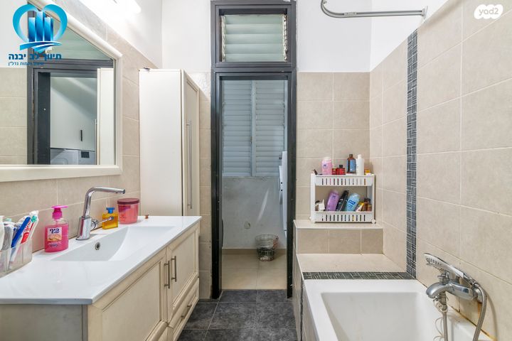 דירה, שדרות דואני, נאות בגין, לב יבנה, יבנה