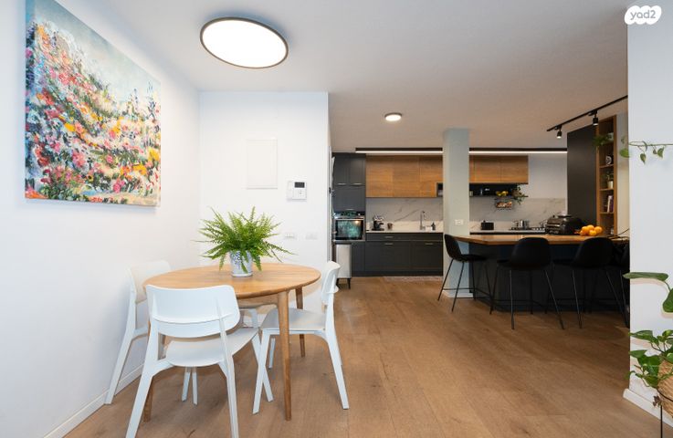 דירה, האילנות 25, הרצליה