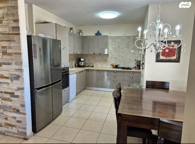 דירה, מעגל השלום, קרית חתני פרס נובל, ראשון לציון