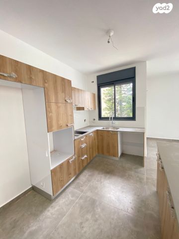 דירה, שדרות ח"ן, מרכז העיר דרום, נתניה