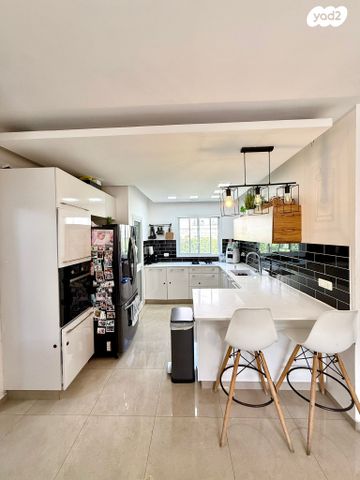 דירה, הנחלים, מודיעין מכבים רעות